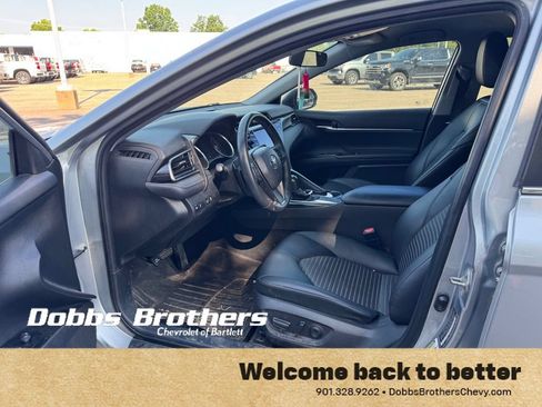 Used 2020 Toyota Camry SE FWD image 10