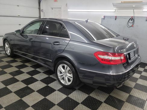 Used 2010 Mercedes-Benz E 350 4MATIC Sedan image 3