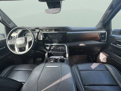 Used 2024 GMC Sierra 3500 Denali w/ Denali Reserve Package image 26