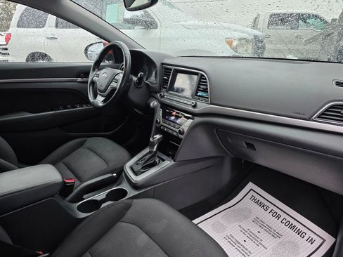 Used 2017 Hyundai Elantra Value Edition image 10