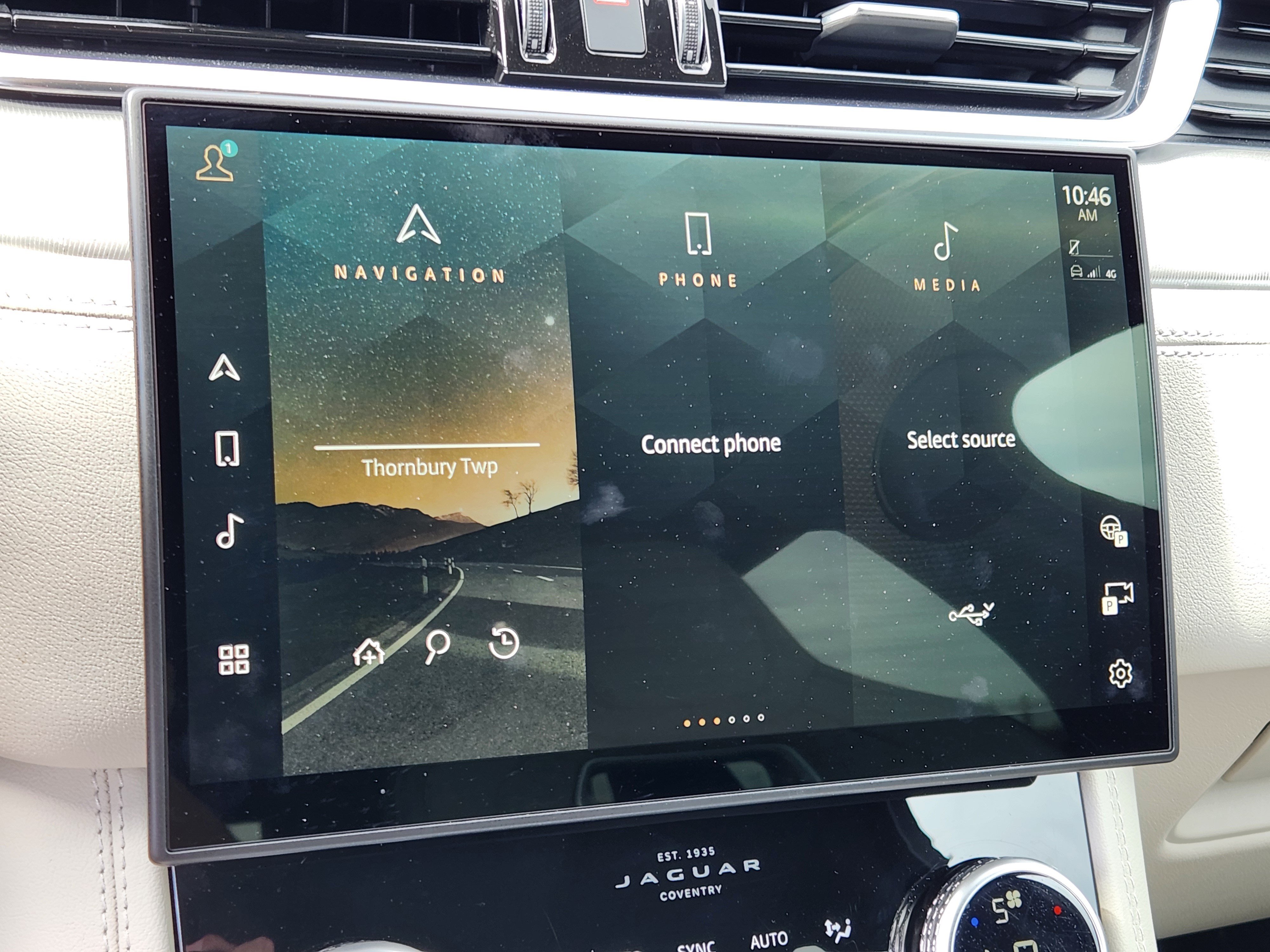 Certified 2026 Jaguar F-PACE R-Dynamic S AWD/4WD image 21