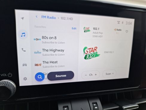 Used 2024 Toyota RAV4 XLE Premium image 27