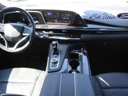 Used 2024 Cadillac Escalade Sport w/ Touring Package AWD/4WD image 16