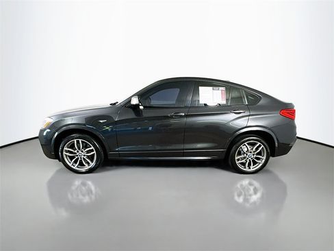 Used 2018 BMW X4 M40i image 5