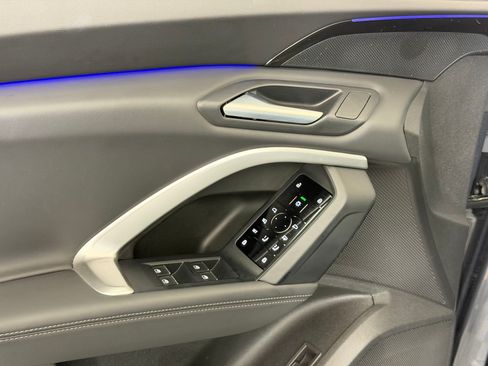Certified 2025 Audi Q5 Premium w/ Convenience Package AWD/4WD image 14