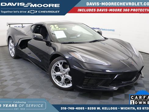 Used 2023 Chevrolet Corvette Stingray Coupe w/ 1LT RWD image 1