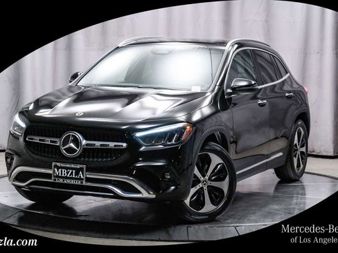 Certified 2025 Mercedes-Benz GLA 250 image 1