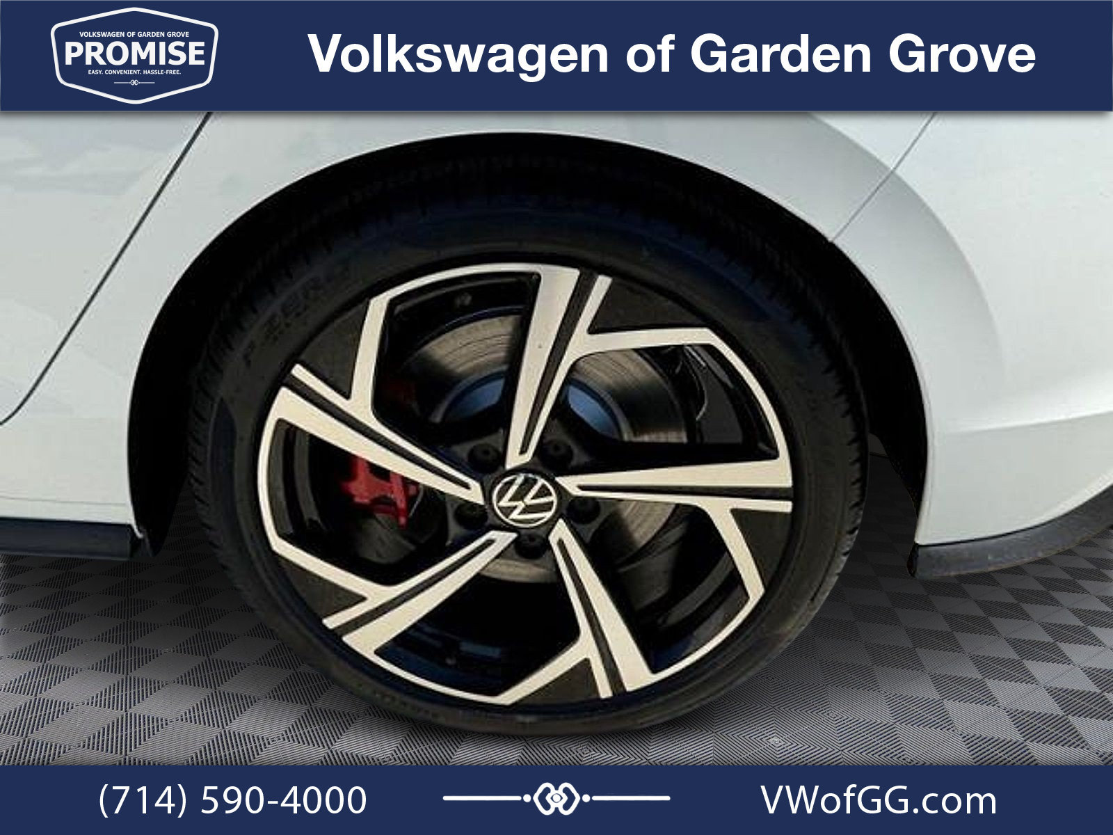 New 2026 Volkswagen GTI SE FWD image 8
