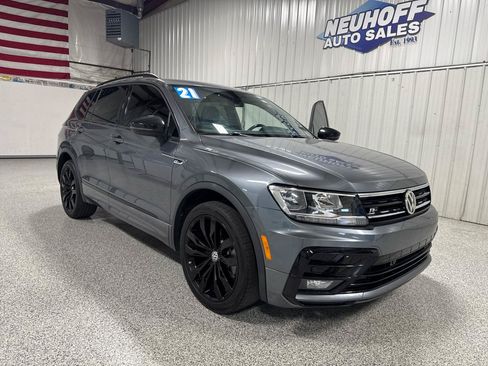 Used 2021 Volkswagen Tiguan SE R-Line FWD image 2