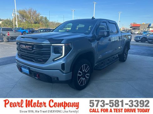 Certified 2023 GMC Sierra 1500 AT4 w/ Technology Package image 8