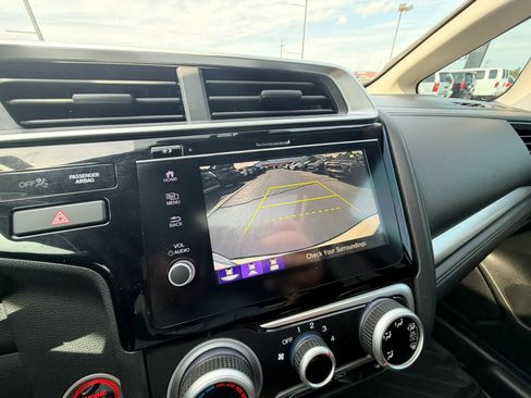 Used 2019 Honda Fit EX image 18