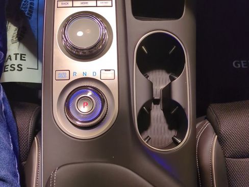 Certified 2024 Genesis GV70 2.5T w/ Sport Prestige Package image 22