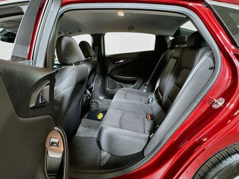 Certified 2025 Chevrolet Malibu LT FWD image 22