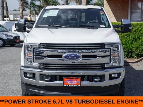 Used 2019 Ford F250 Lariat w/ Lariat Ultimate Package AWD/4WD image 3