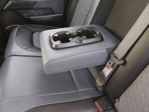 Used 2019 Chevrolet Colorado Z71 RWD image 15