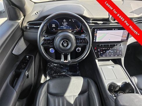 Used 2024 Maserati Grecale GT image 12