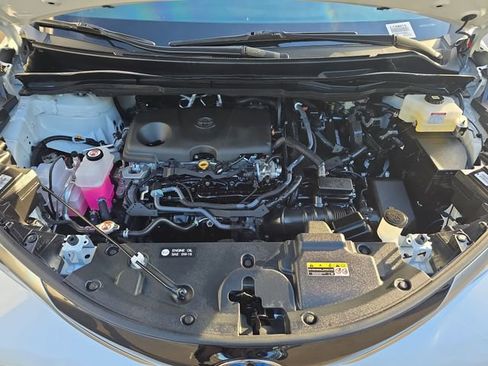 Used 2025 Toyota Sienna Limited image 31