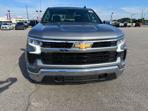 Used 2023 Chevrolet Silverado 1500 LT AWD/4WD image 8