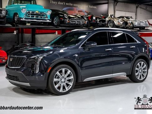 Used 2023 Cadillac XT4 Premium Luxury FWD image 4