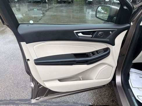 Used 2019 Ford Edge Titanium w/ Equipment Group 301A AWD/4WD image 12