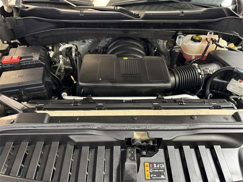 Used 2022 Chevrolet Silverado 1500 ZR2 w/ Technology Package image 31