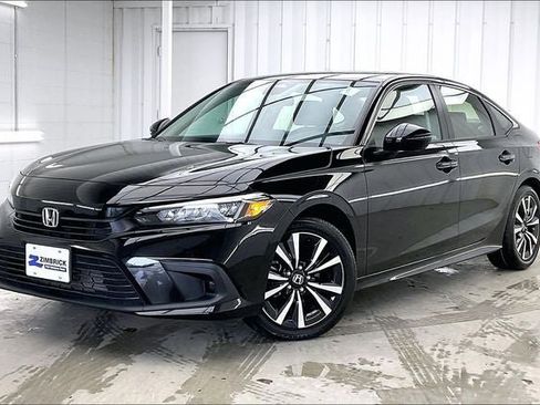 Used 2022 Honda Civic EX image 2