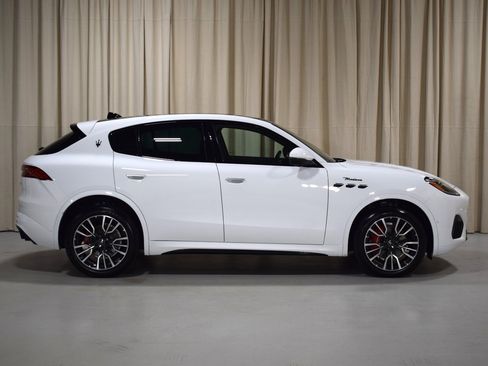 Certified 2023 Maserati Grecale Modena image 15