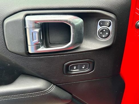 Used 2020 Jeep Gladiator Overland AWD/4WD image 26
