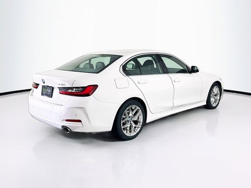 Used 2025 BMW 330i Sedan image 9