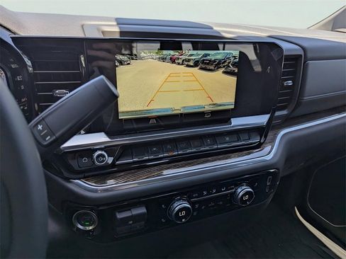 New 2025 GMC Sierra 1500 Elevation image 8
