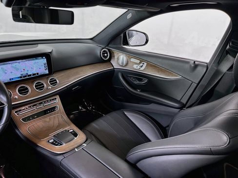 Used 2022 Mercedes-Benz E 350 Sedan image 25