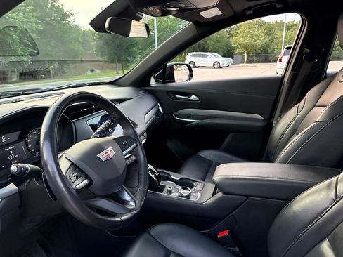 Used 2023 Cadillac XT4 Premium Luxury w/ Cold Weather Package FWD image 17