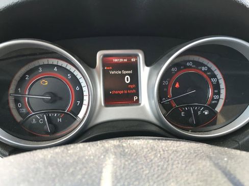 Used 2016 Dodge Journey SXT w/ Comfort/Convenience Group image 2