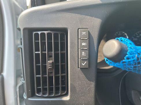 New 2025 Chevrolet Express 3500 w/ Power Convenience Package image 32