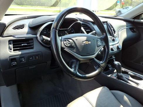 Used 2018 Chevrolet Impala LT w/ LT Leather Package FWD image 14