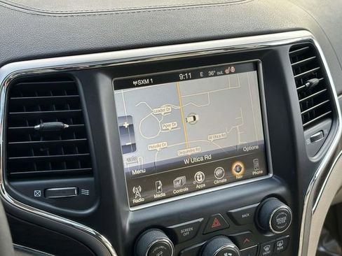 Used 2015 Jeep Grand Cherokee Overland image 34