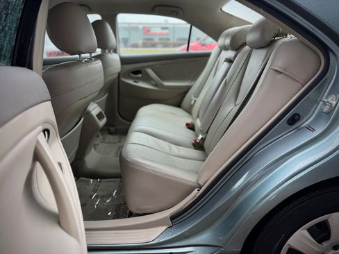 Used 2010 Toyota Camry FWD image 14