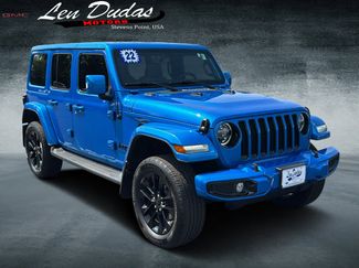 Used 2022 Jeep Wrangler Unlimited Sahara AWD/4WD video 1