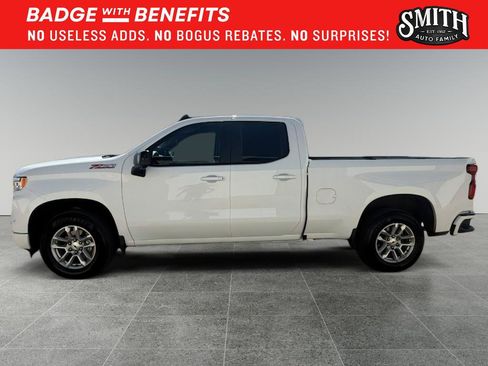 Used 2023 Chevrolet Silverado 1500 RST w/ Convenience Package II AWD/4WD image 3