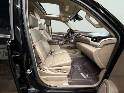 Used 2017 Chevrolet Tahoe LT w/ LT Signature Package image 37