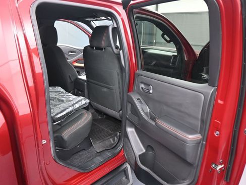 Used 2024 Nissan Frontier PRO-4X w/ Off-Road Protection Package image 41