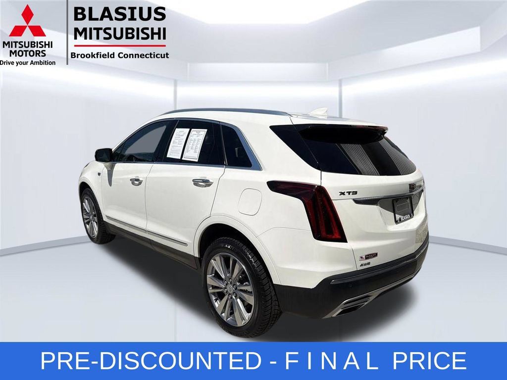 Used 2025 Cadillac XT5 Premium Luxury AWD/4WD image 9