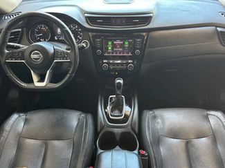 Used 2018 Nissan Rogue SL FWD video 3
