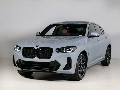 Used 2025 BMW X4 xDrive30i w/ Premium Package AWD/4WD image 1