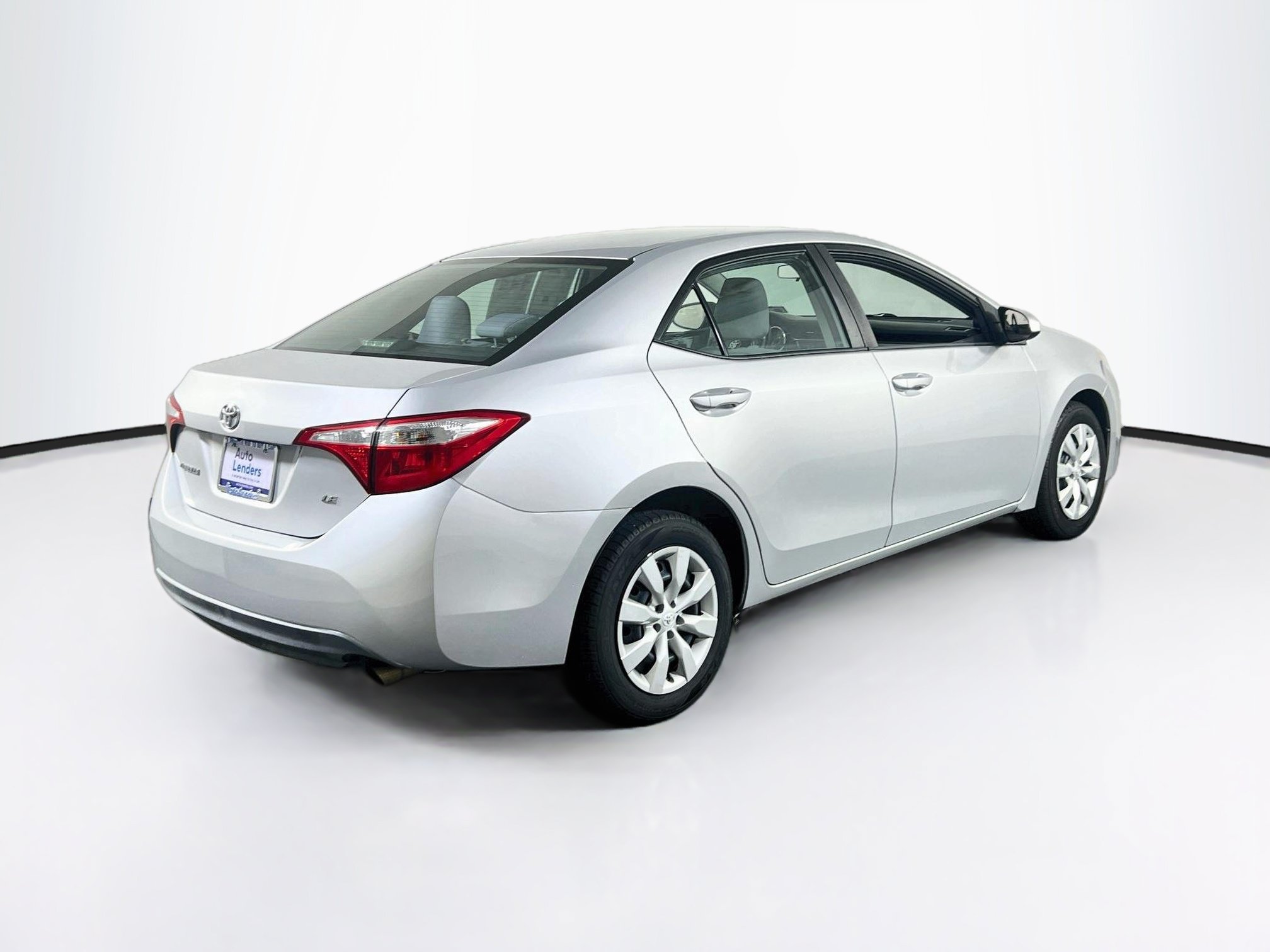 Used 2016 Toyota Corolla LE FWD image 5