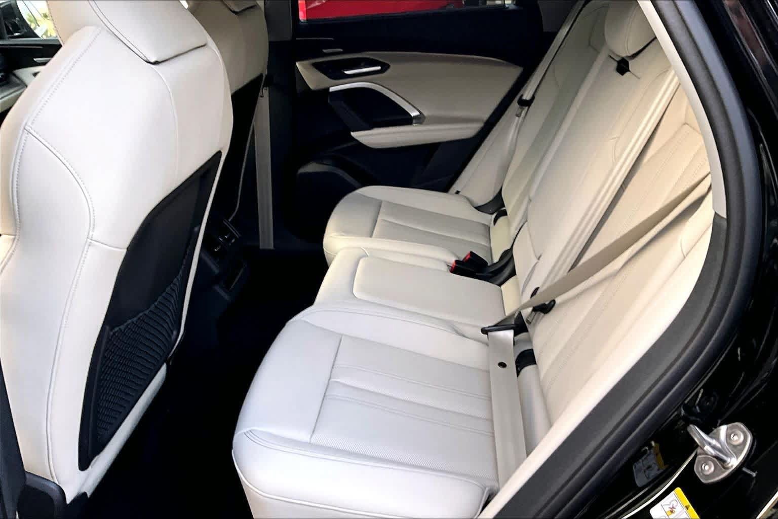 New 2026 Audi Q5 Premium AWD/4WD image 17