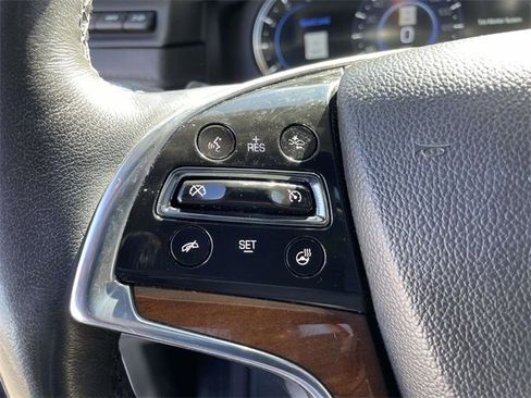 Used 2019 Cadillac Escalade Premium Luxury image 22