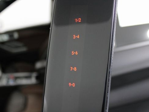 Used 2023 Ford Explorer King Ranch w/ Technology Package image 16