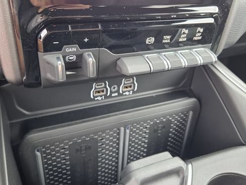 New 2026 RAM 2500 Big Horn AWD/4WD image 25