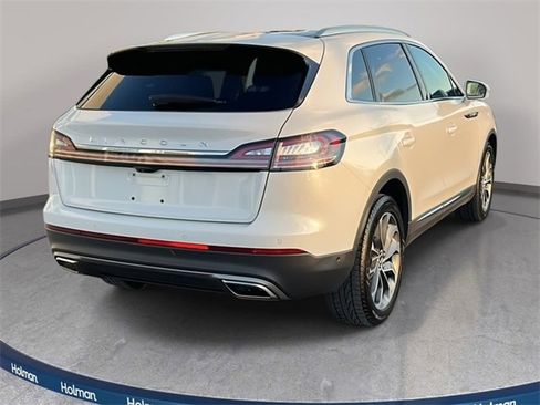 Certified 2022 Lincoln Nautilus Reserve w/ Equipment Group 201A image 5